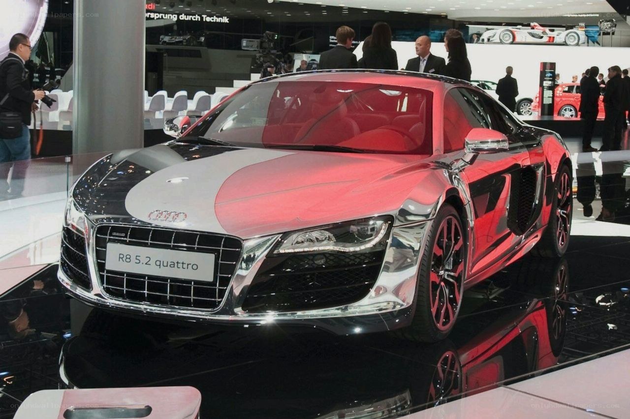 Audi R8 5.2 quattro on display