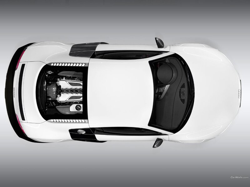 Audi R8 engine view