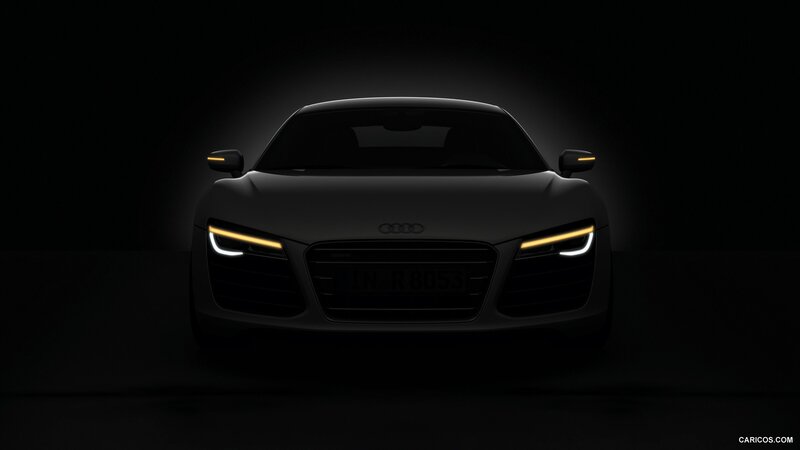 Audi R8 front view