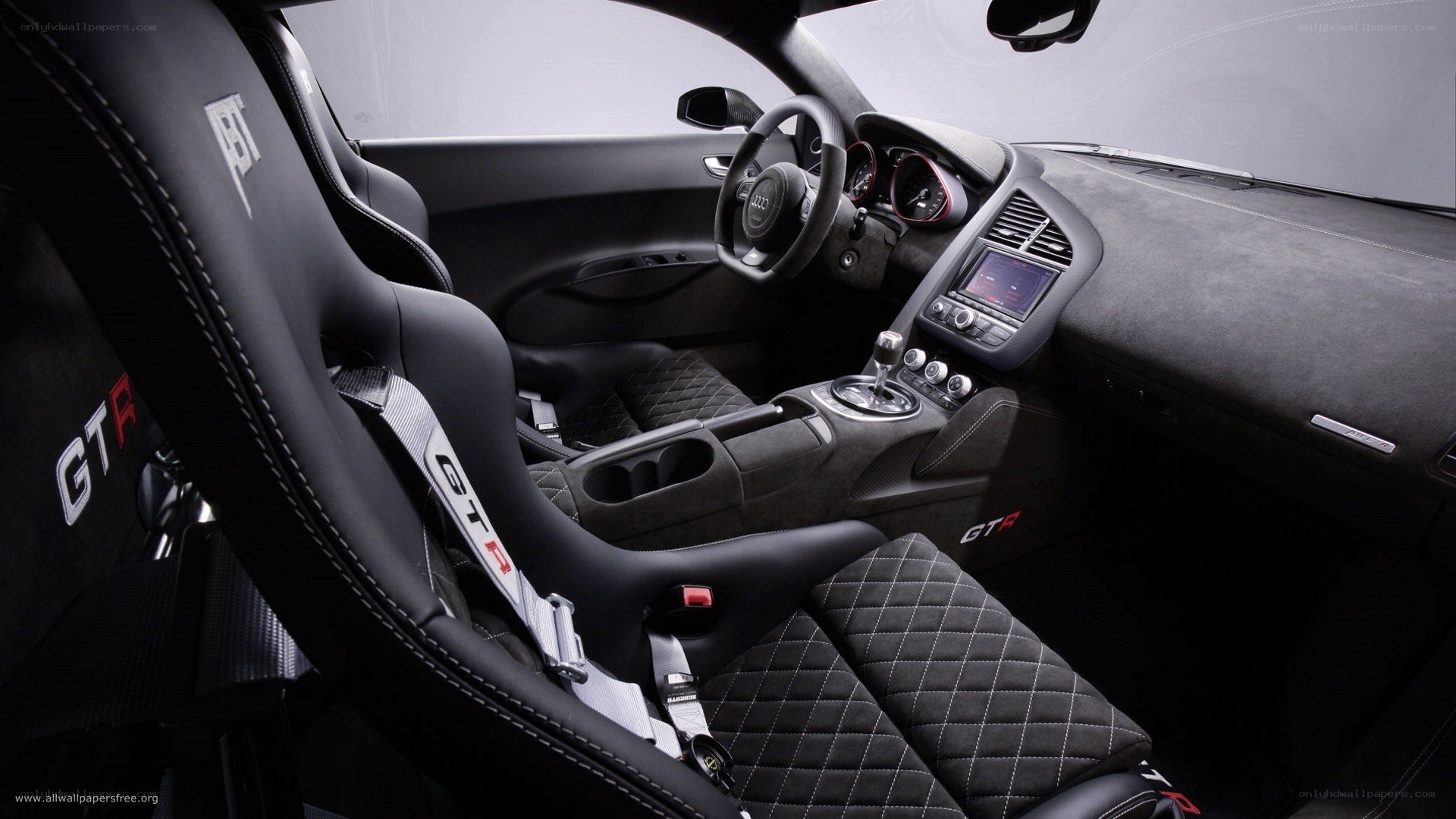 Audi R8 GT interior