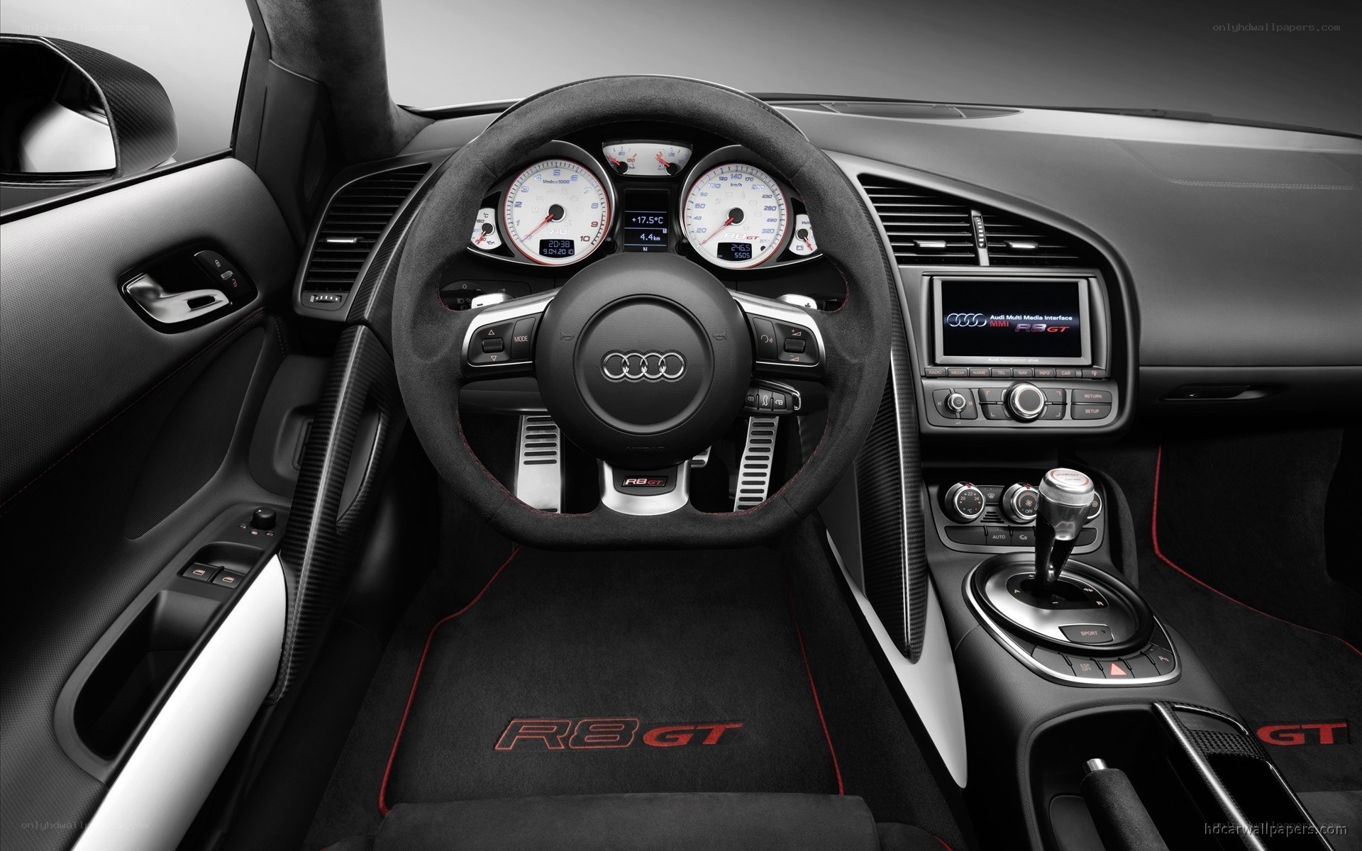 Audi R8 GT interior