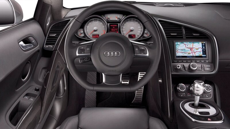 Audi R8 interior dashboard