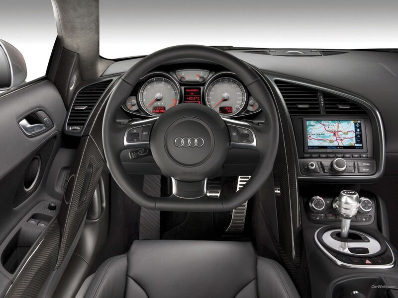 Audi R8 interior dashboard