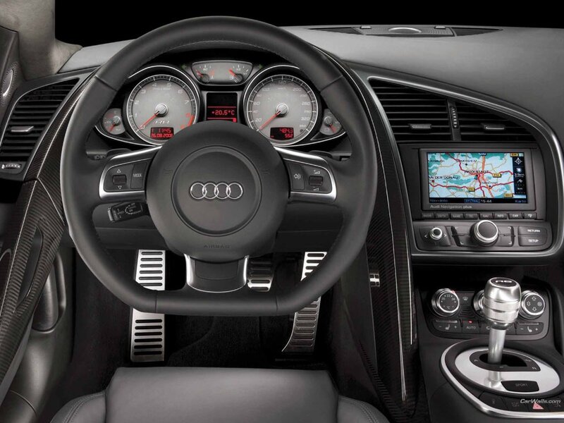 Audi R8 interior dashboard