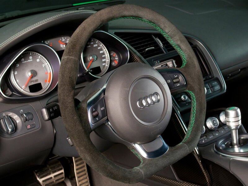 Audi R8 interior dashboard