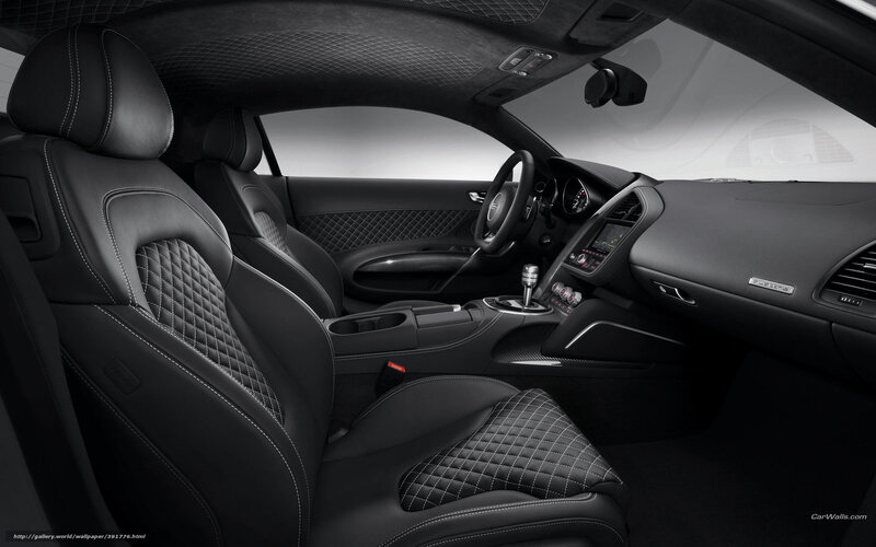 Audi R8 interior
