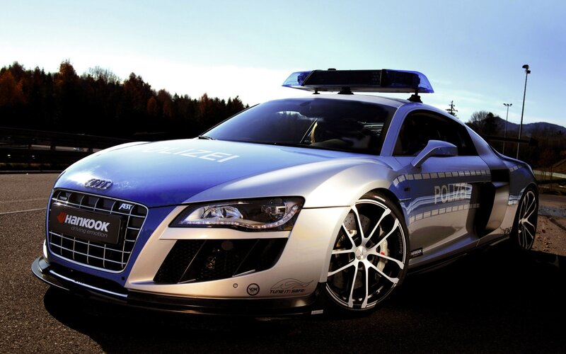 Audi R8 Police Car — Blue