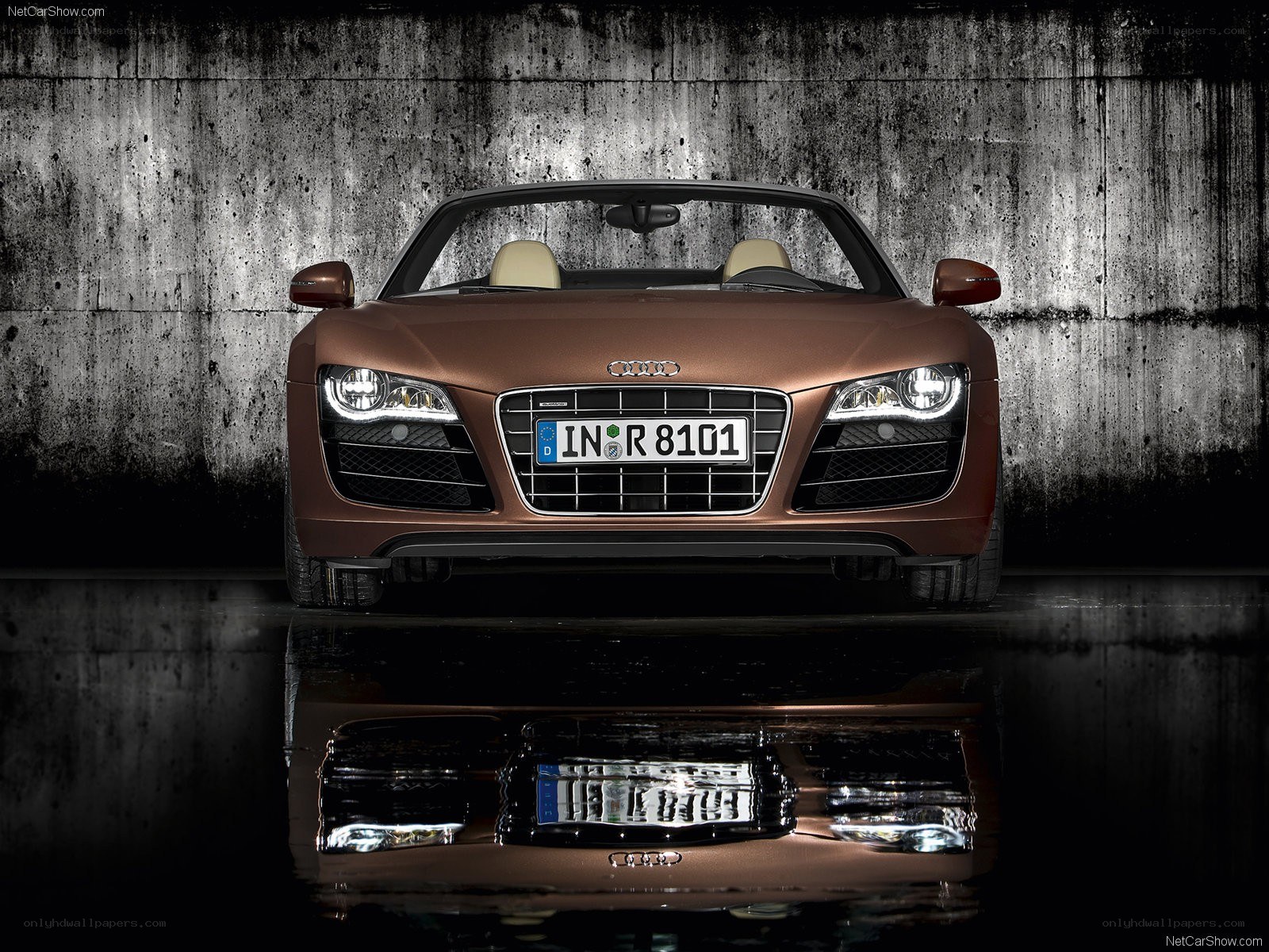 Audi R8 Spyder front view