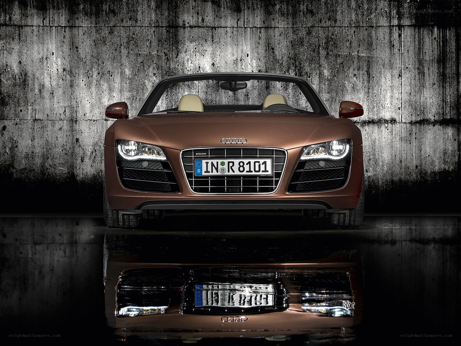 Audi R8 Spyder front view
