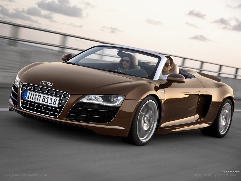 Audi R8 Spyder in motion