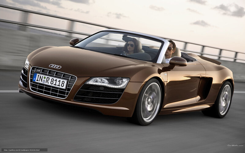 Audi R8 Spyder in motion