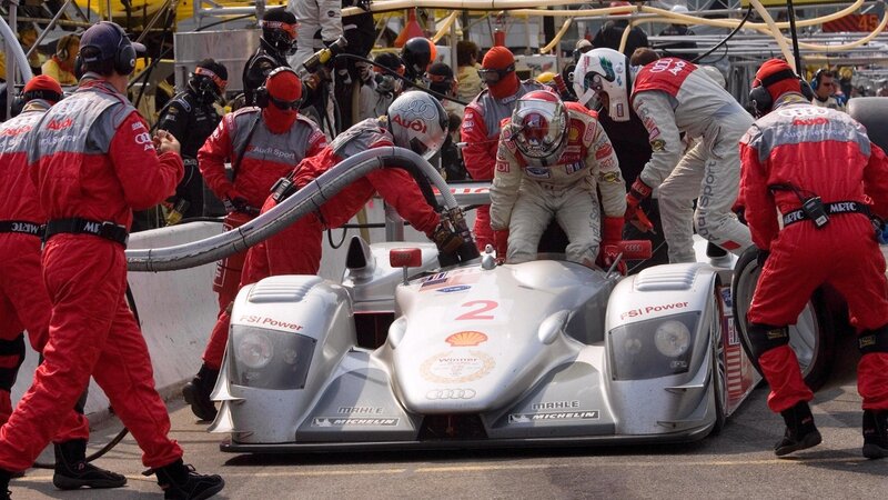 Audi race car pit stop