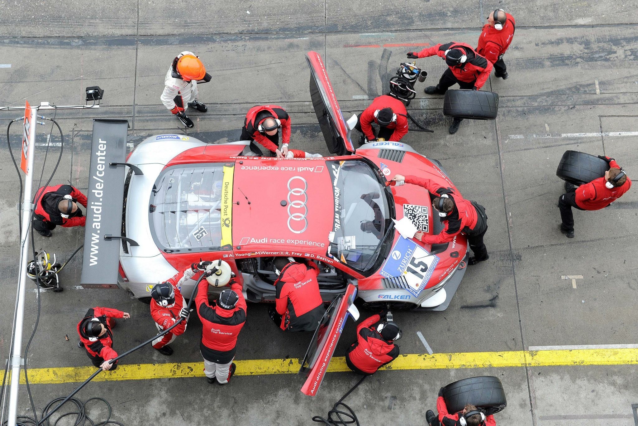 Audi race car pit stop