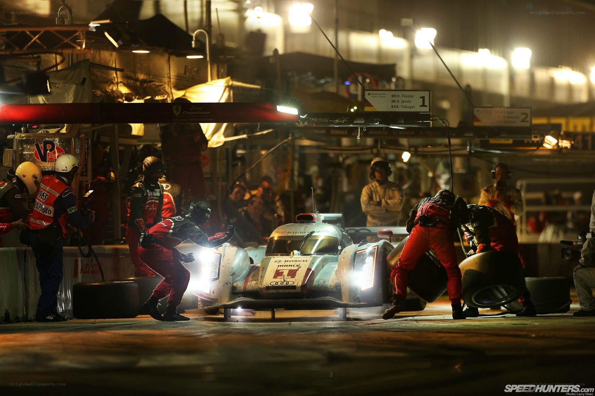 Audi race car pit stop