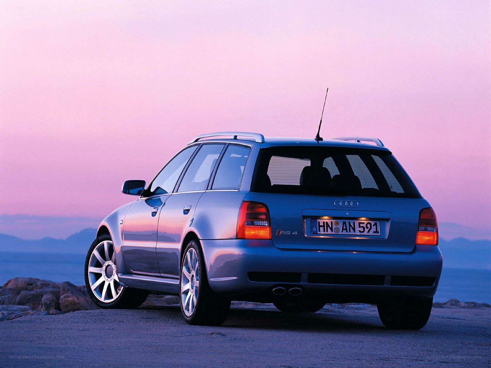 Audi RS4 station wagon