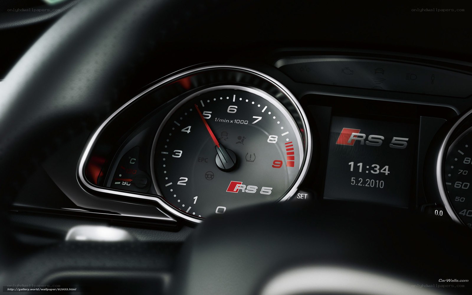 Audi RS5 dashboard close-up