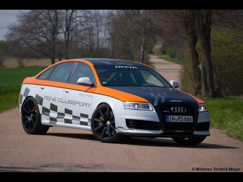 Audi RS6 Clubsport on a country road