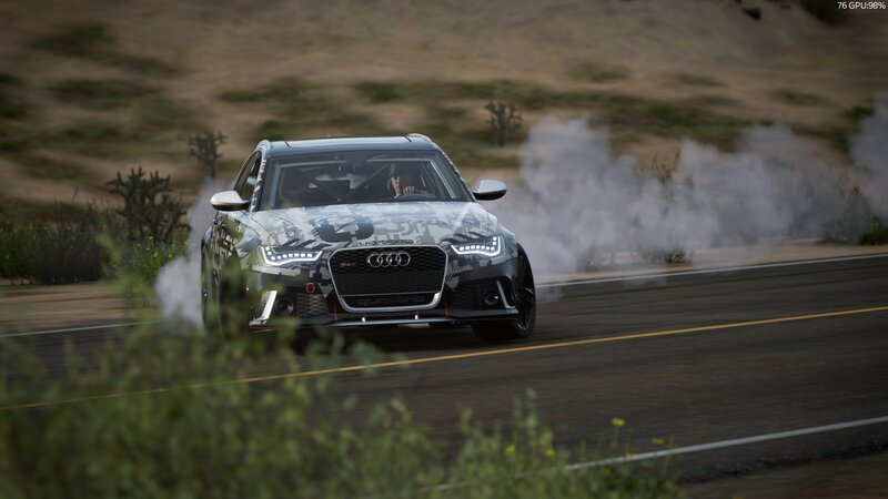Audi RS6 Drifting