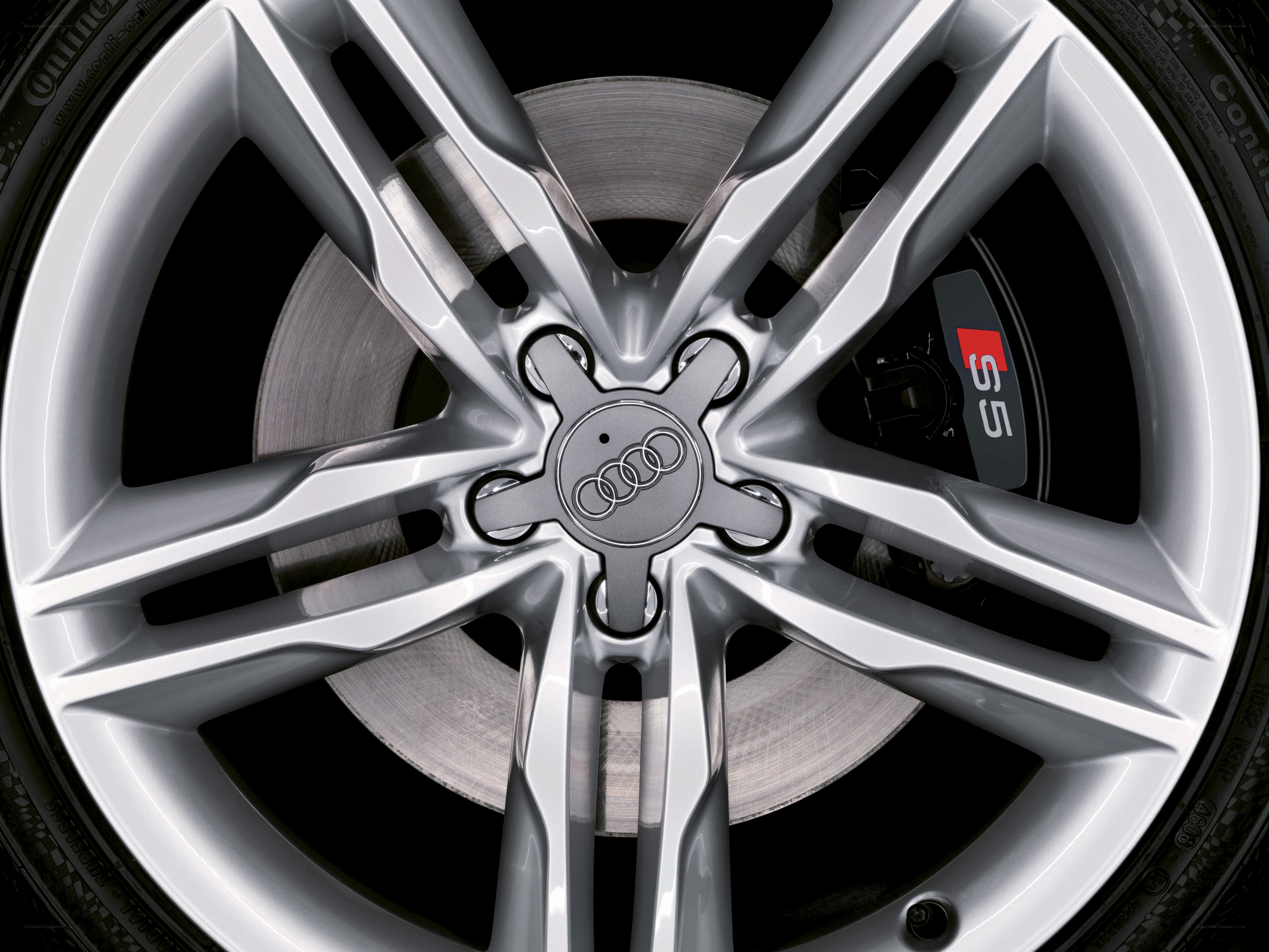 Audi S5 wheel close-up