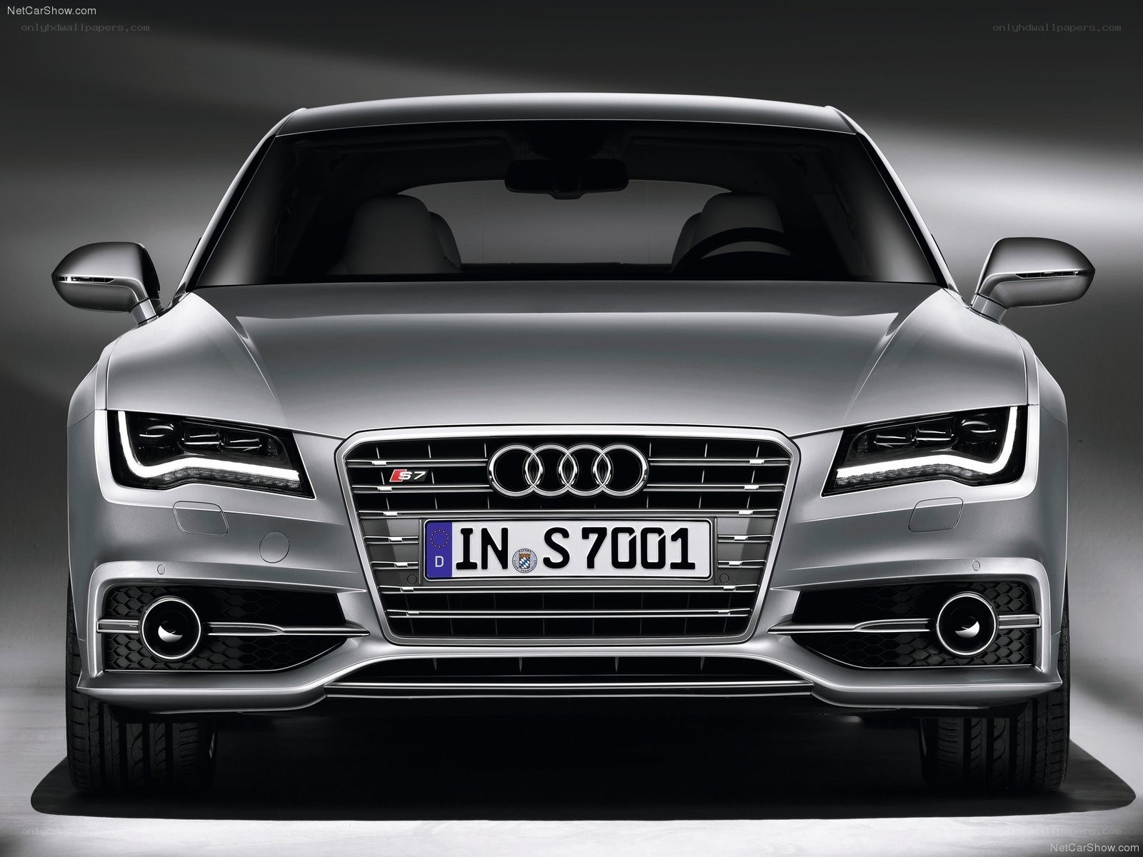 Audi S7 front view