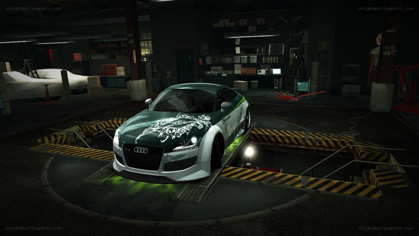 Audi TT on a turntable