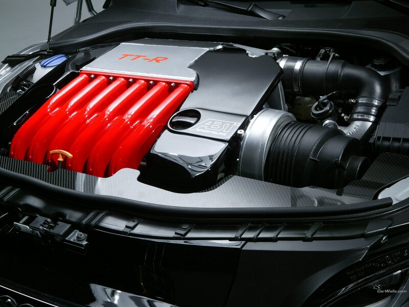 Audi TT-R engine bay