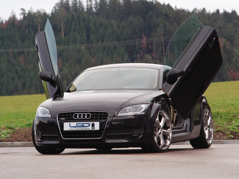 Audi TT with scissor doors