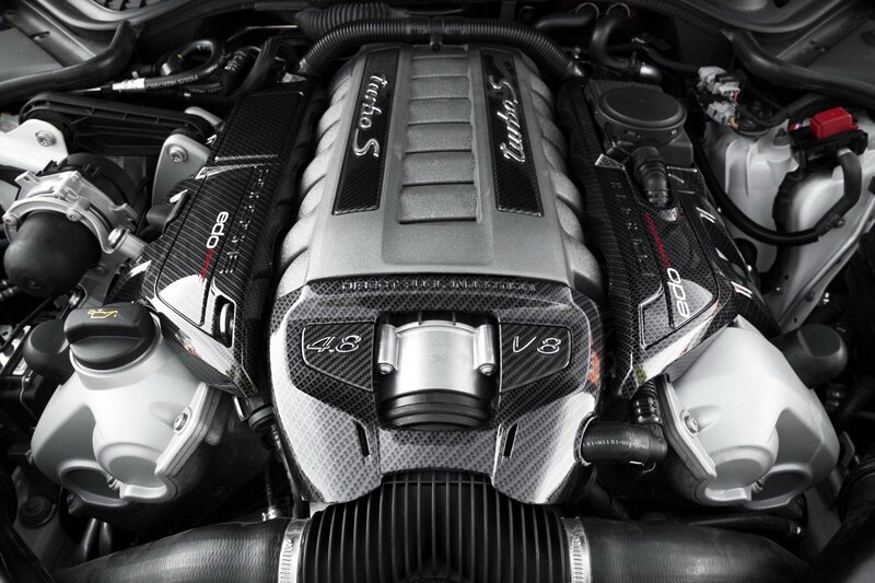 Audi V8 engine bay