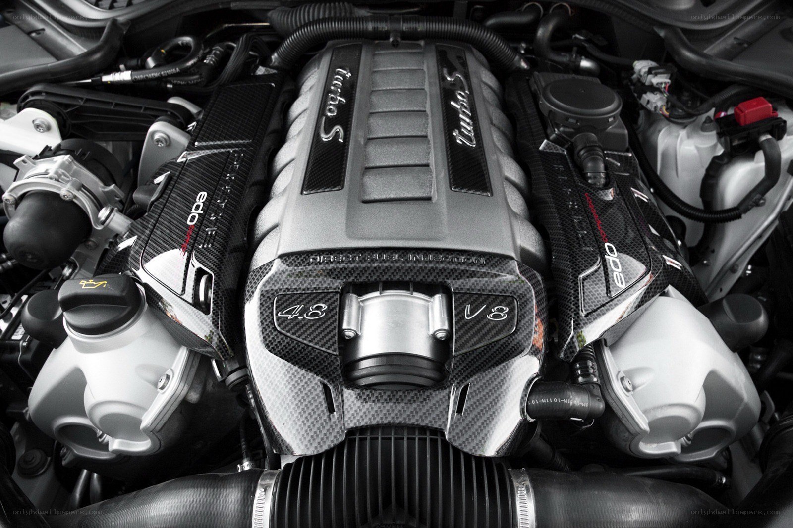 Audi V8 engine bay