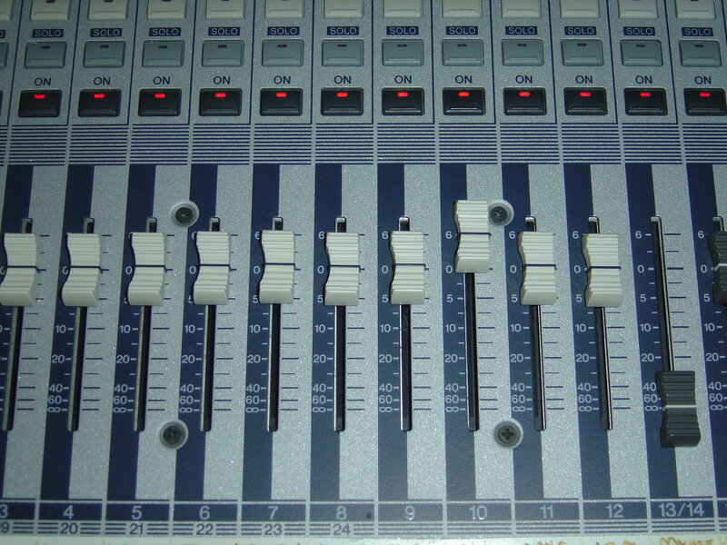 Audio mixer channel faders
