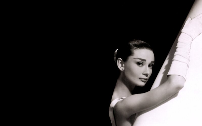 Audrey Hepburn in black and white