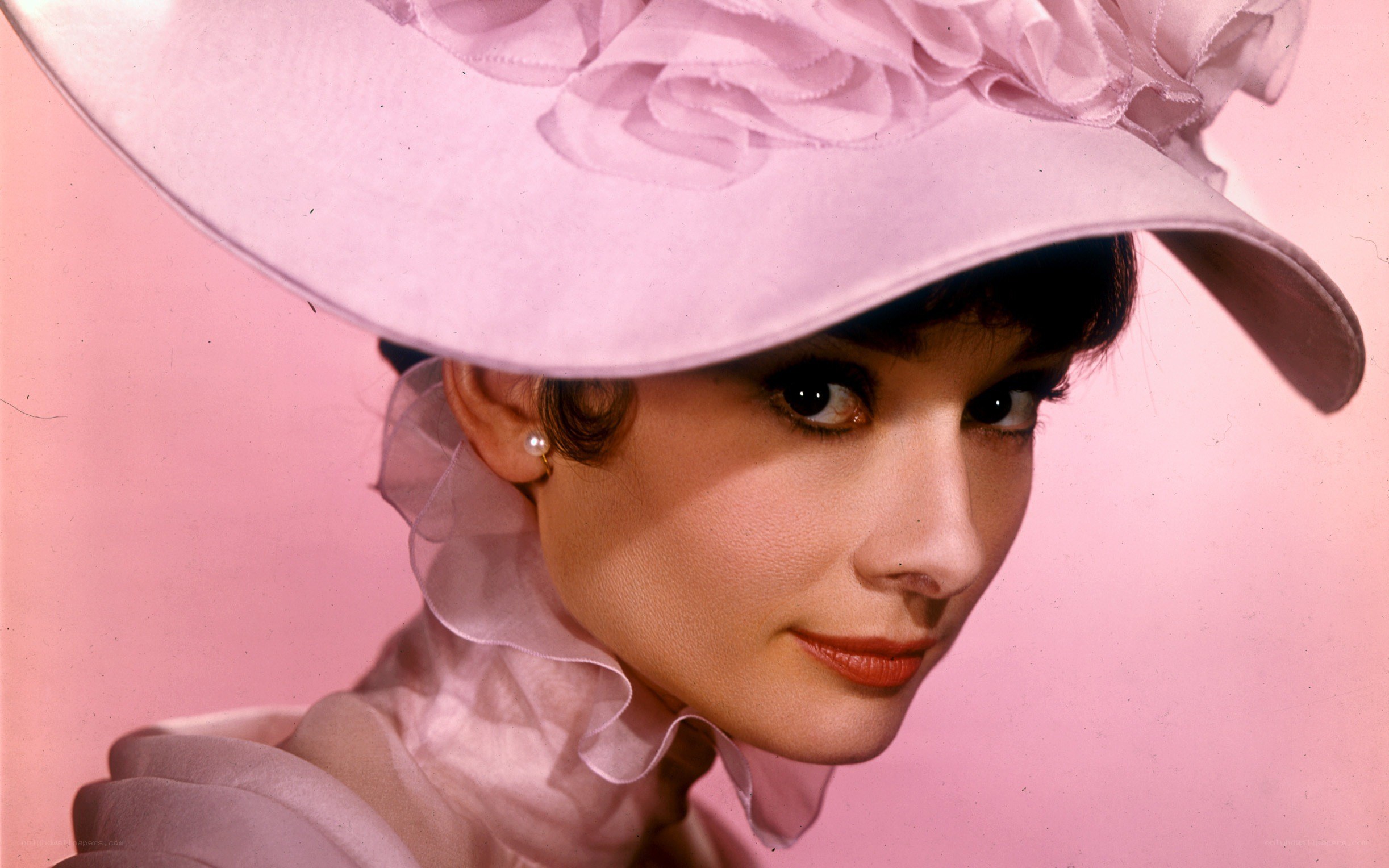 Audrey Hepburn in pink hat