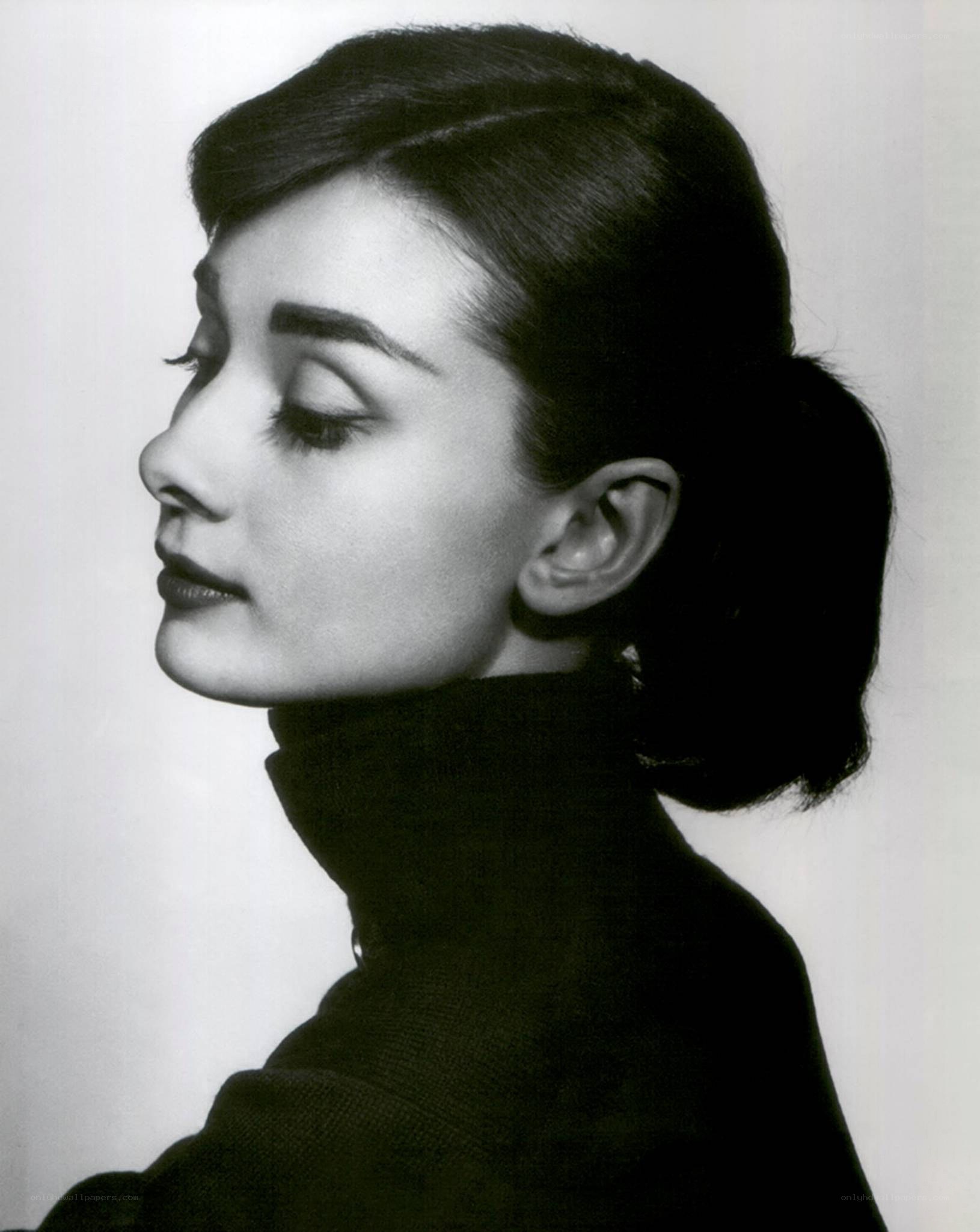 Audrey Hepburn in profile
