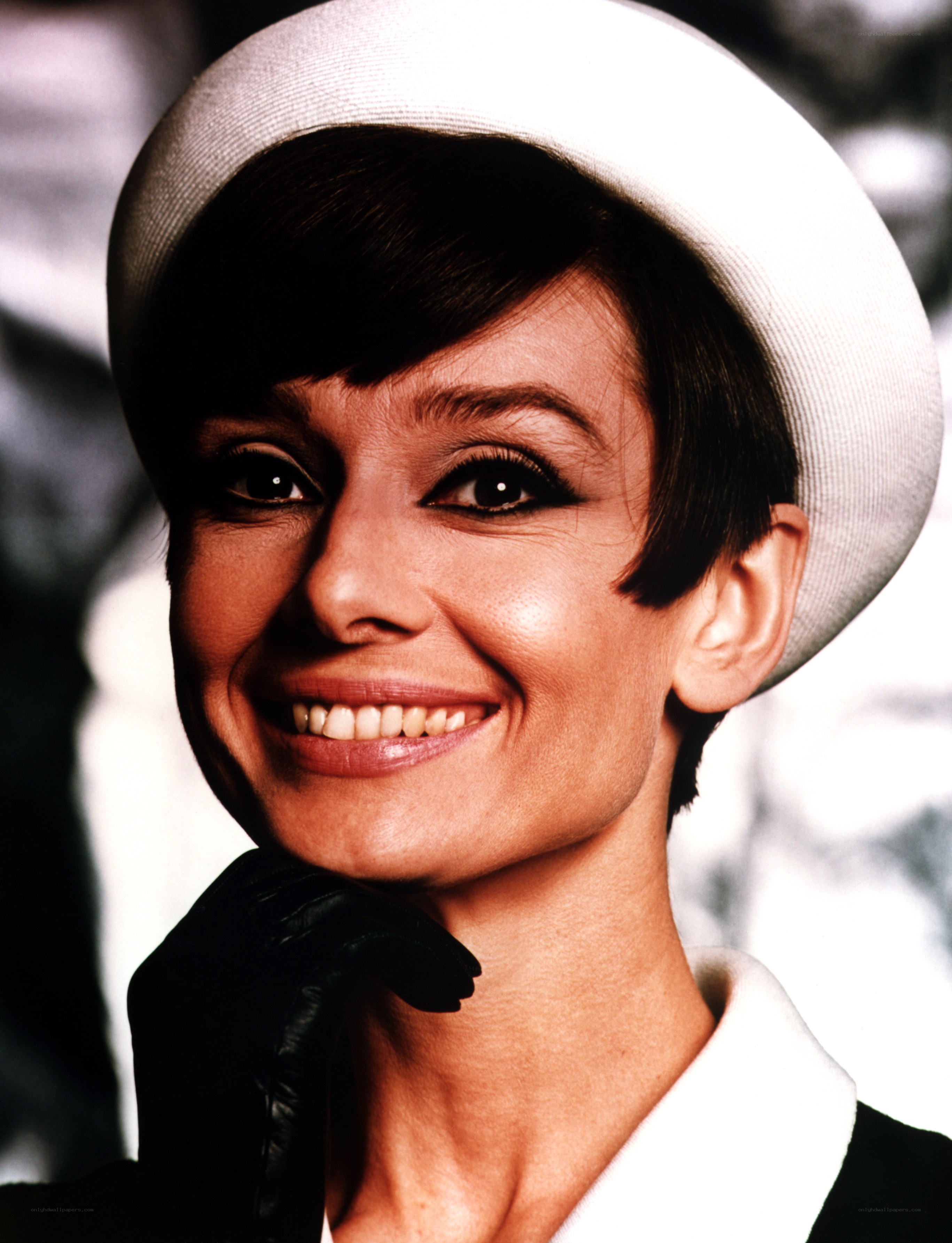 Audrey Hepburn in white hat