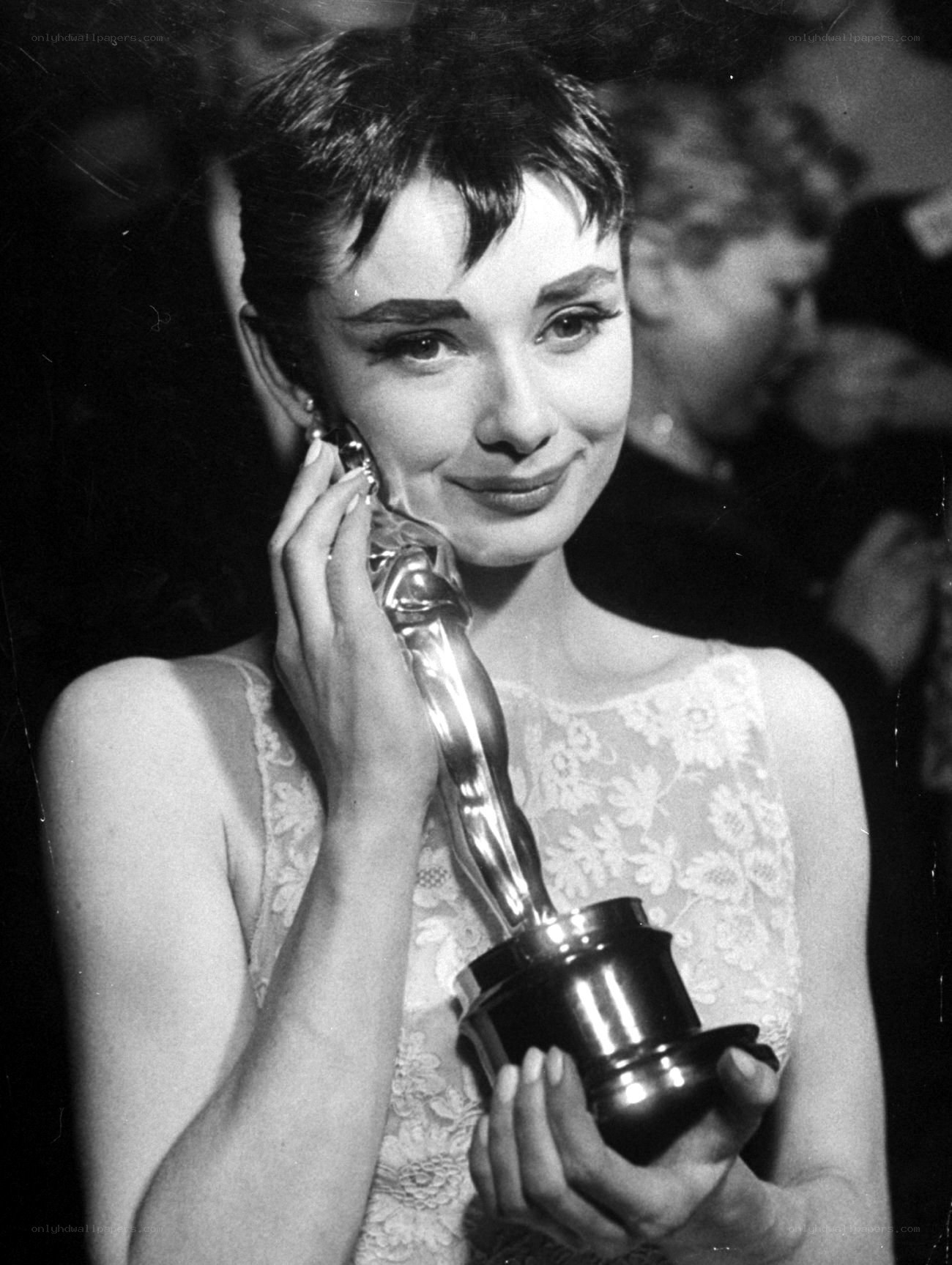 Audrey Hepburn with Oscar