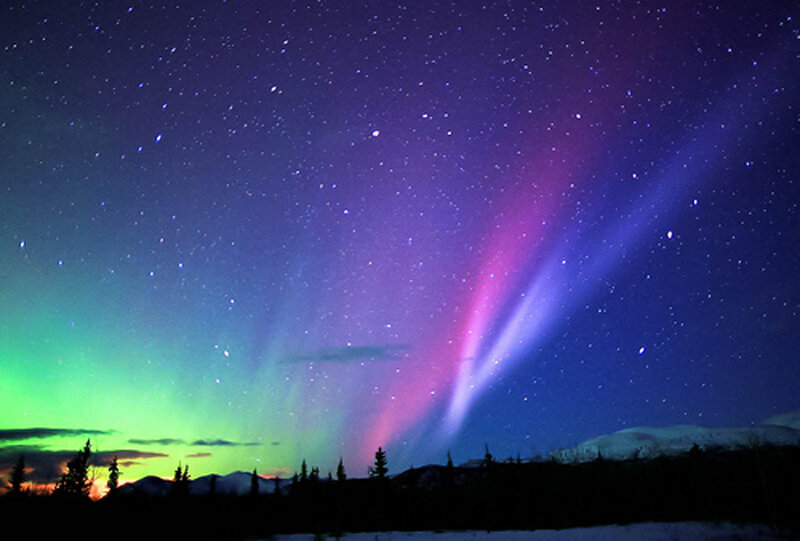 Aurora Borealis Display — Green, Serene
