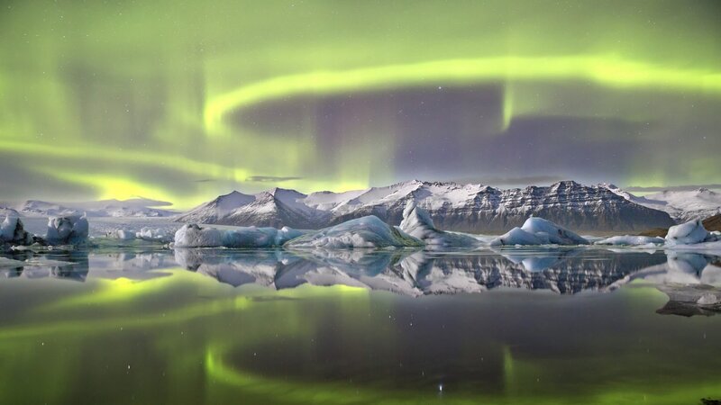 Aurora Borealis over Icebergs — Green, Serene, Night, Photograph, Mountains