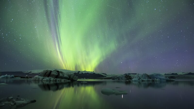 Aurora Borealis over Icebergs — Green, Serene, Night, Photograph, Stars