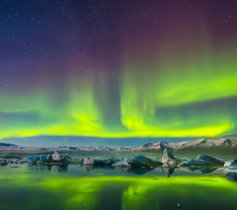 Aurora Borealis over Icebergs — Green, Serene, Night