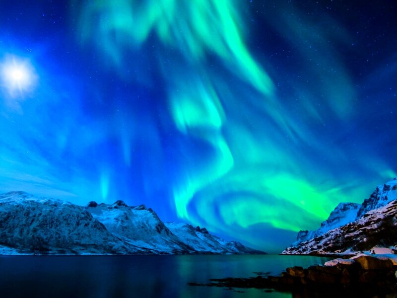 Aurora Borealis over Mountains — Blue, Dramatic, Night