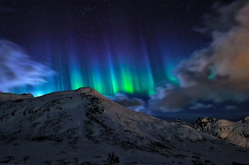 Aurora Borealis over Mountains — Green, Dramatic, Night