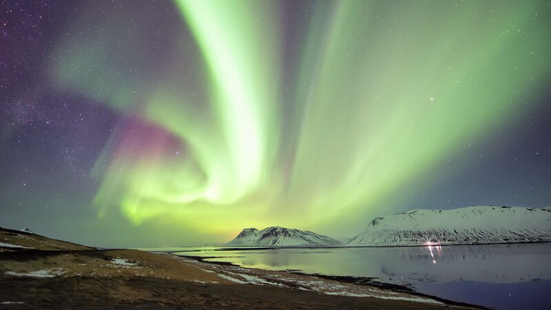 Aurora Borealis over Mountains — Green, Serene, Night, Photograph, Lake