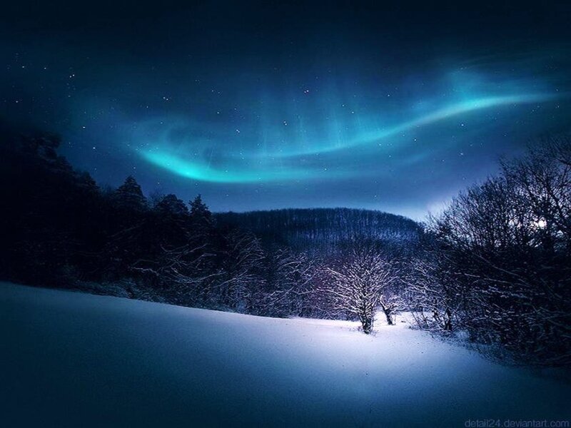 Aurora Borealis over Snow — Blue