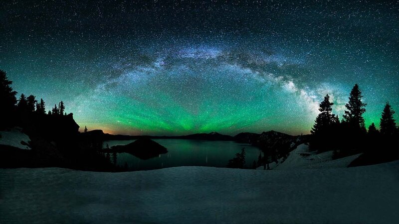 Aurora over Lake — Green