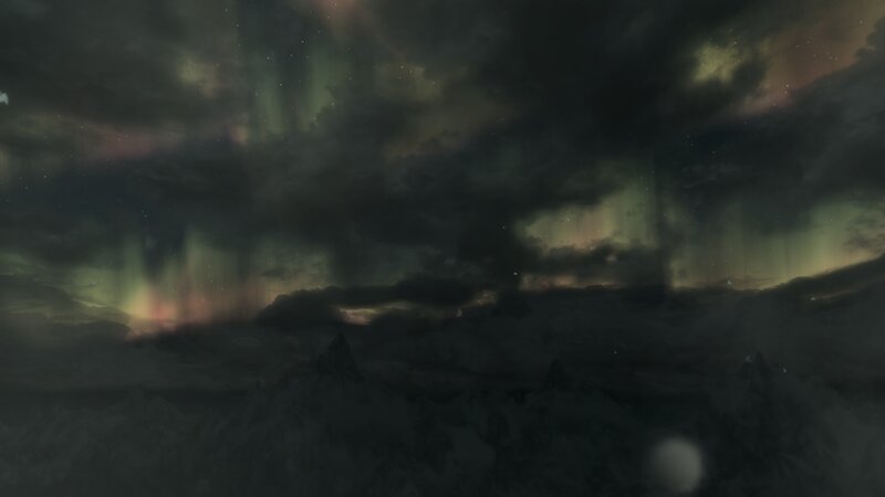 Aurora over Mountains — Green, Dramatic