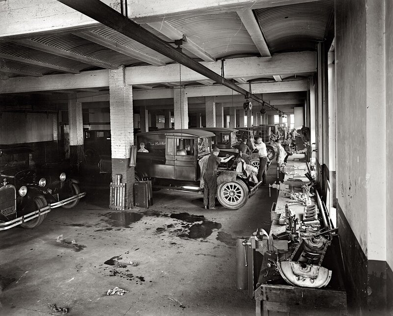 Auto repair shop in the 1920s
