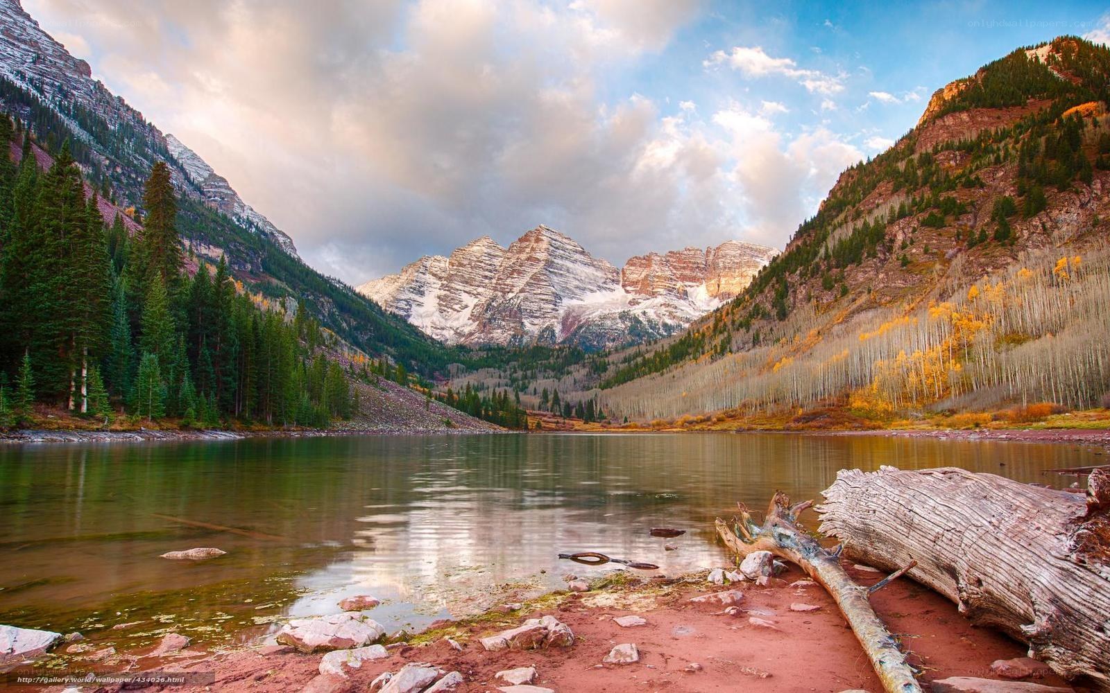 Autumn at Maroon Bells