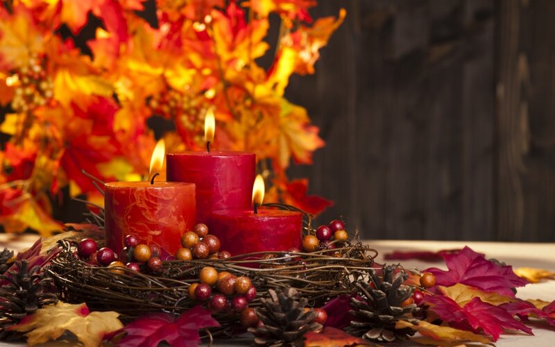 Autumn Candles in Wreath — Red