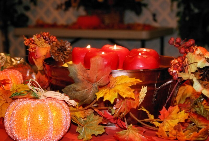 Autumn Centerpiece with Candles — Red