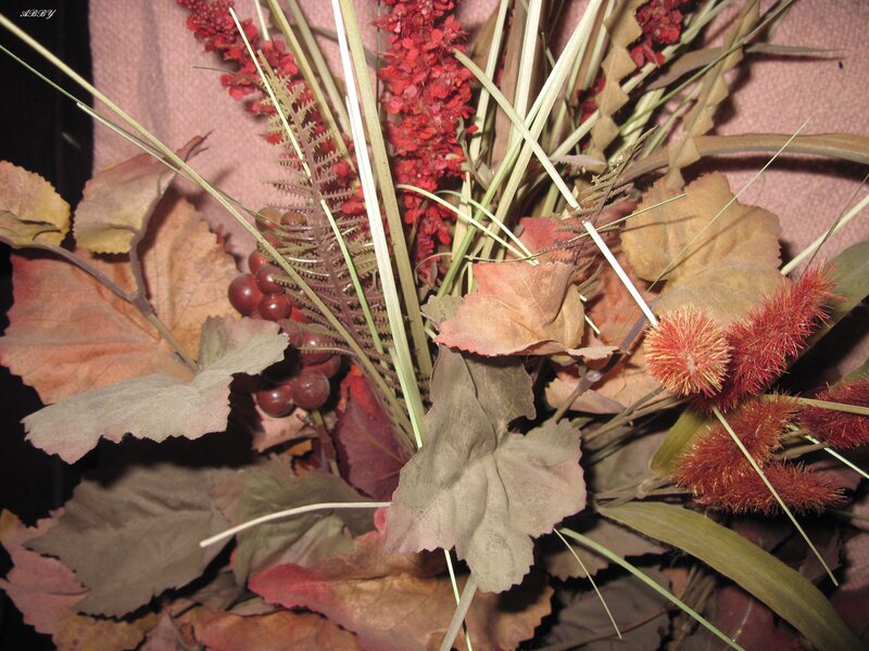 Autumn Floral Arrangement — Brown, Natural